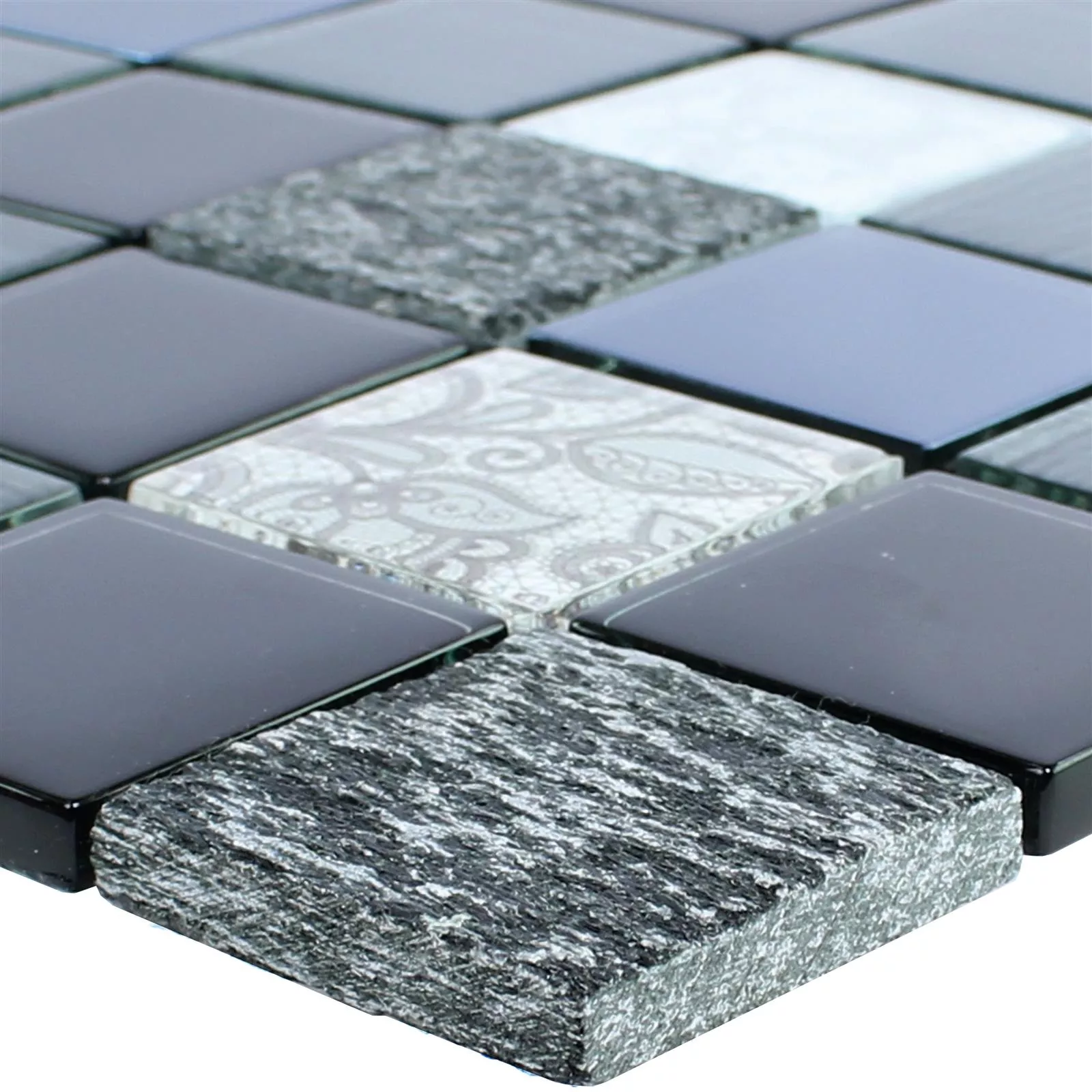 Mozaika Ze Skla A Přírodního Kamene Triopetra Černá Šedá Bílá