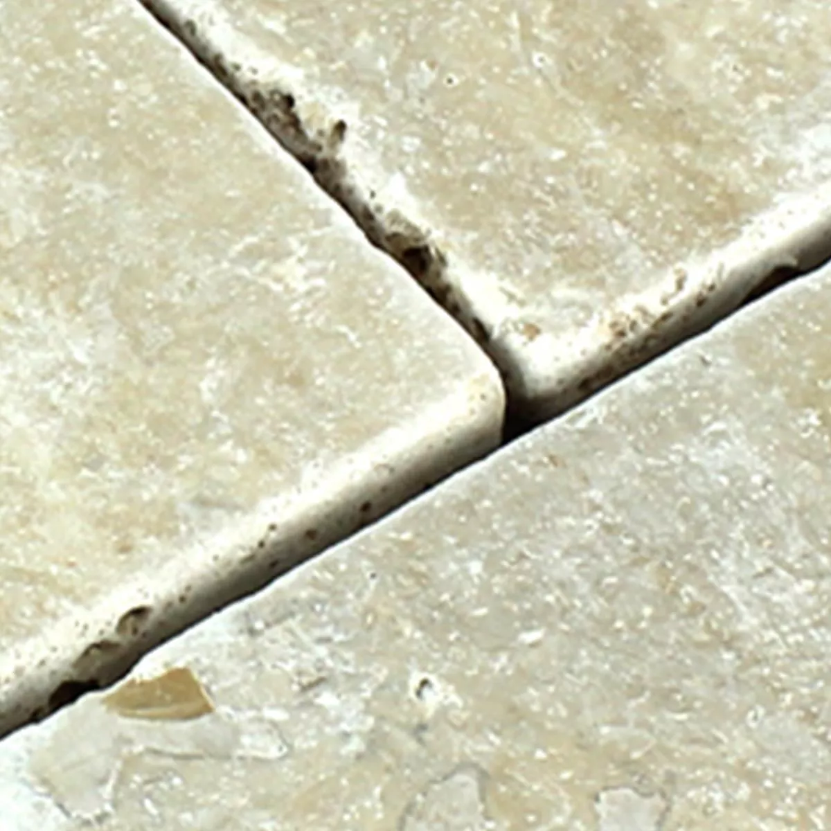 Vzorek Z Travertinu. Keramická Mozaika Bugio Chiaro Brick